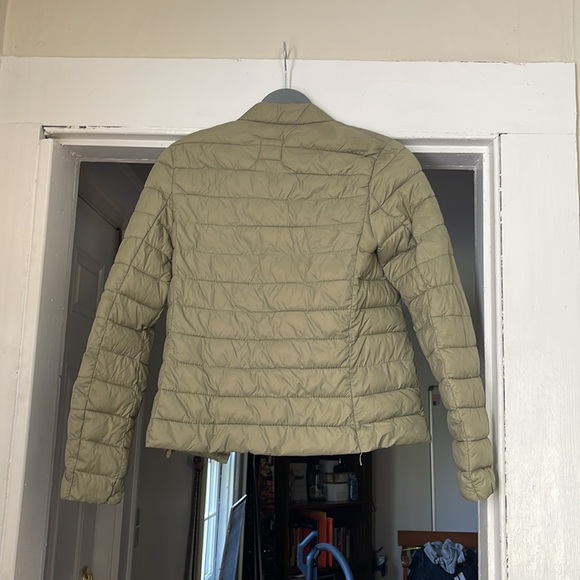 Down Jacket - Picture 2 of 3